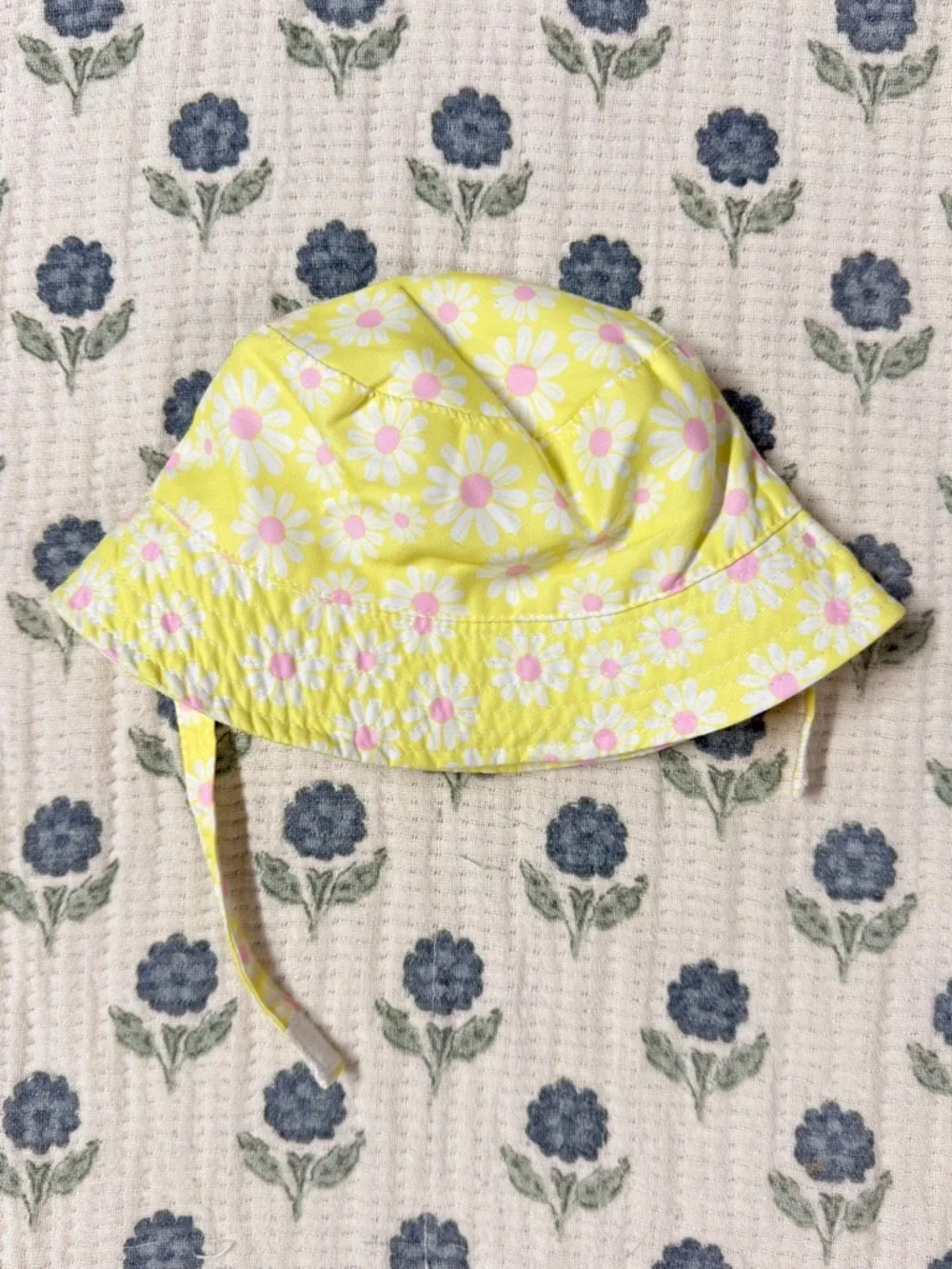 Kids Yellow Daisy Bucket Hat with Chin Straps